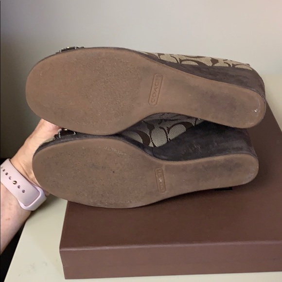 Coach shoes - Picture 3 of 5